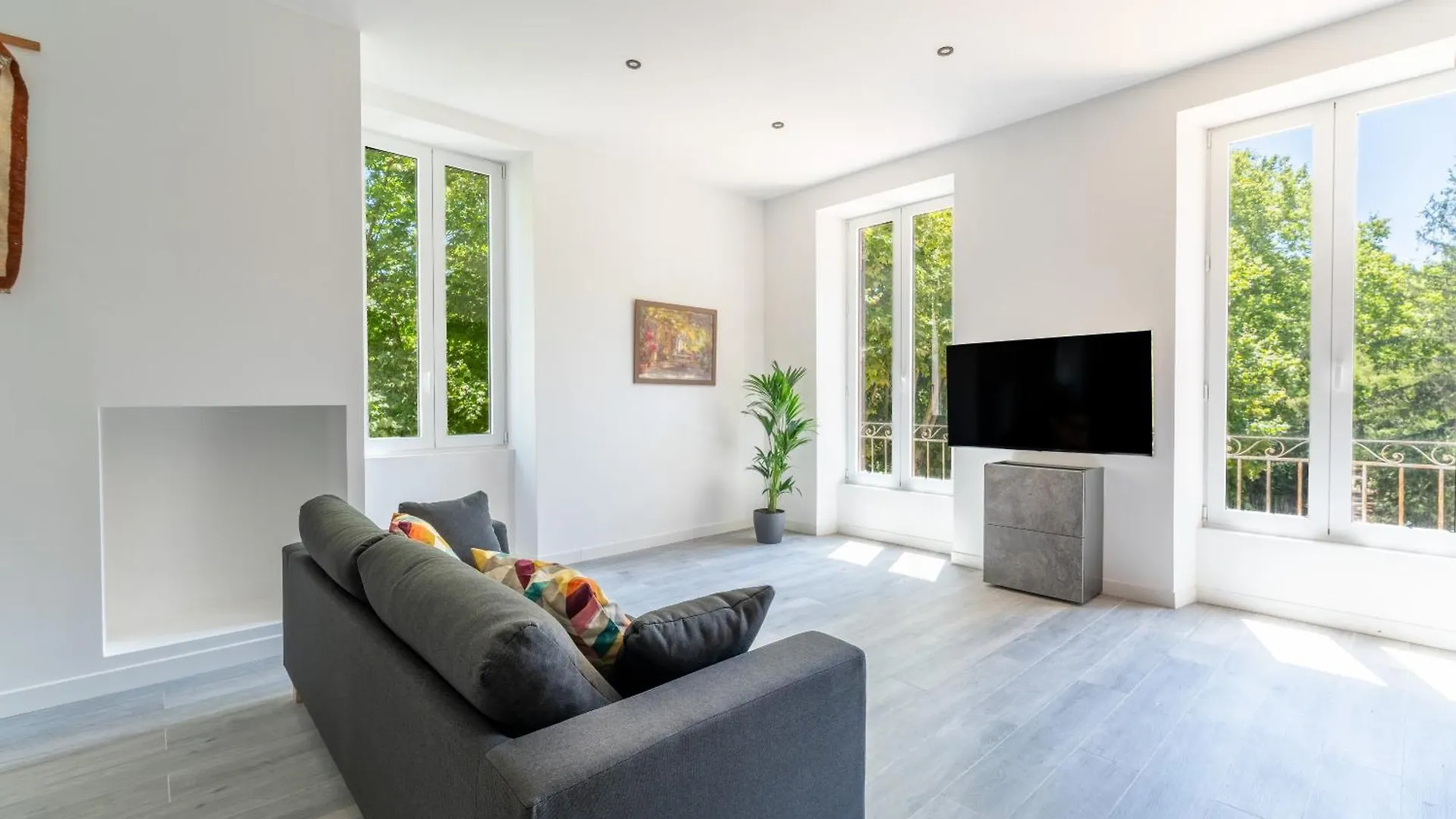 Chez Isabelle Et Jacques 4 Pers Apartment Grans 0*,  France